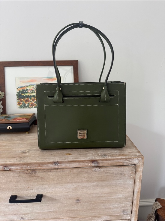 Dooney & Bourke Handbags - DOONEY & BOURKE BEACON JANINE SATCHEL